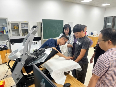 BÀN GIAO VÀ ĐƯA VÀO SỬ DỤNG HỆ THỐNG THIẾT BỊ THÍ NGHIỆM DỆT MAY TẠI TRƯỜNG ĐẠI HỌC CÔNG NGHIỆP HÀ NỘI